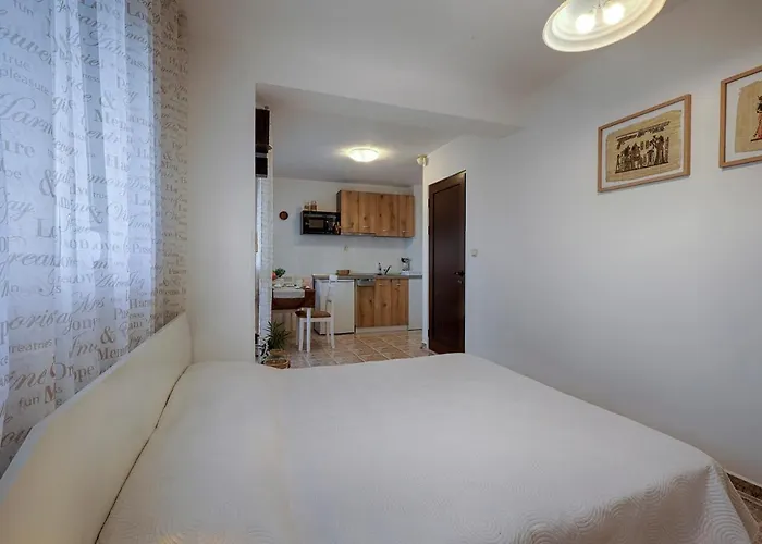 Kabakum Alen Mak Golden Sands